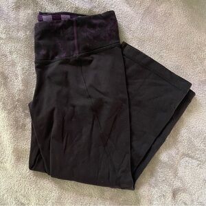 Lululemon Black and Purple Cropped Capris